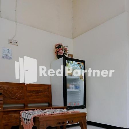 Sawojajar Inn Mitra Reddoorz Malang Extérieur photo